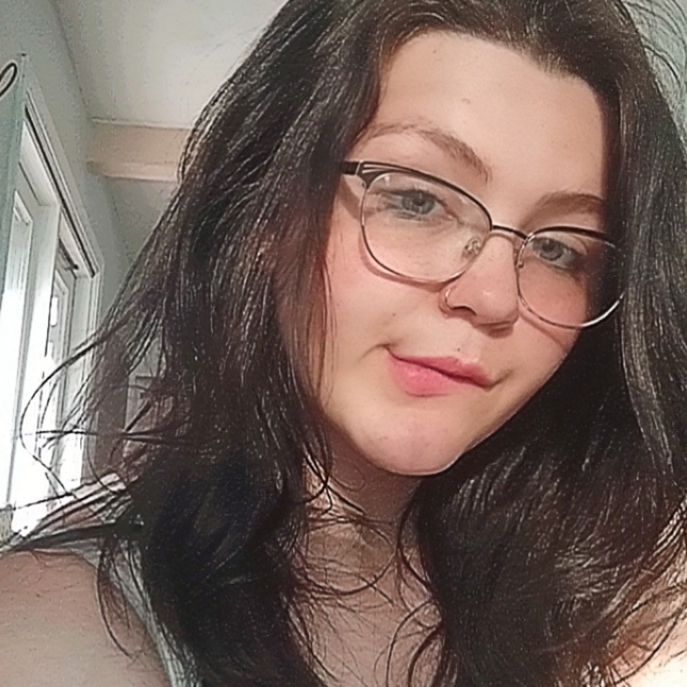 Meet your Posher, Hailey